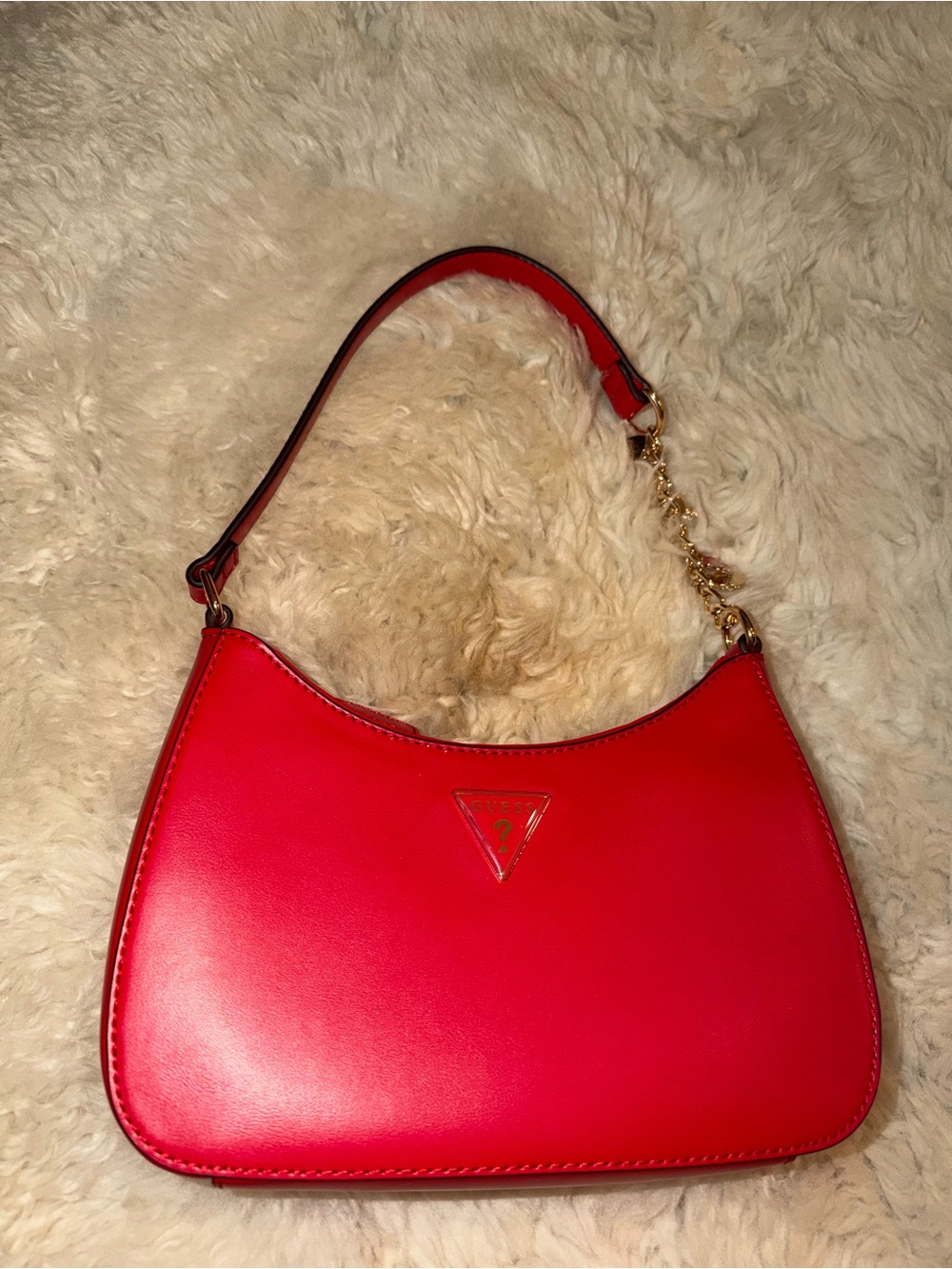 Red Women's Shoulder Bag - Sleek Chain Handle
